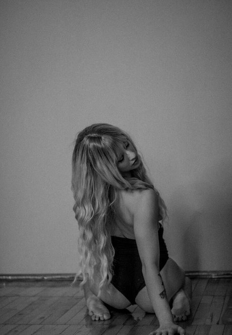 blairexplicit model pornographic photo