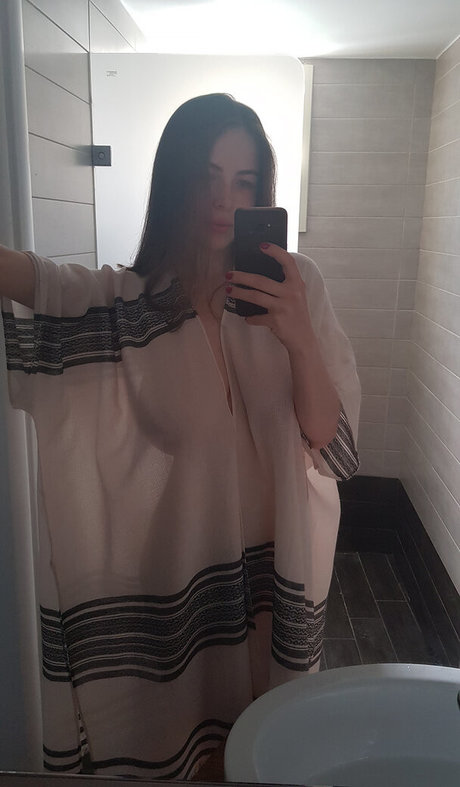 cabiriaxxx hot model archive