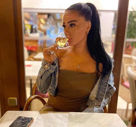 monicasuarez art star galleries