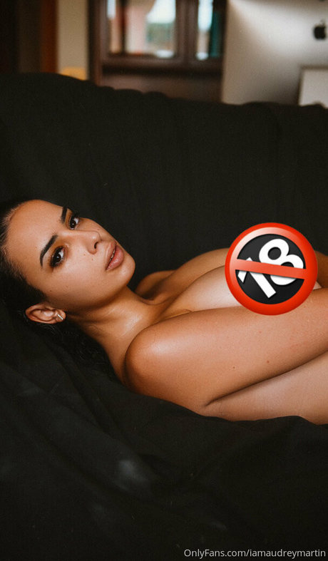 iamaudreymartin free star img