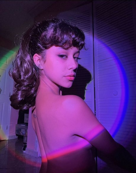 littlebunnygrl model free pictures