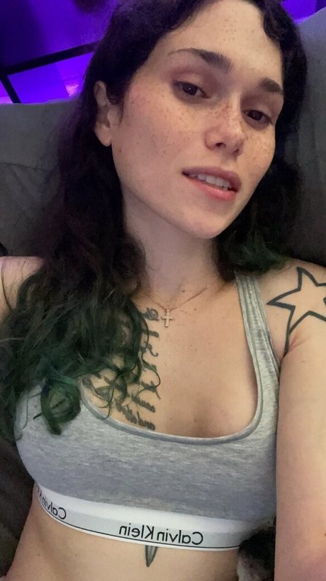 eeveebeevip exclusive model photo