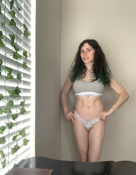 eeveebeevip hd actress image