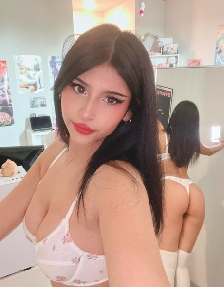 waifujuju nudes star archive