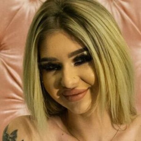 luxxxandraa free model images