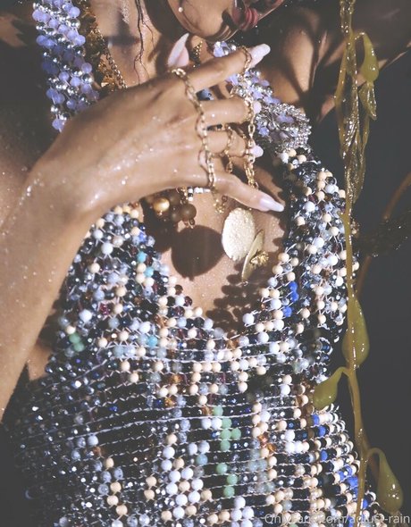 adjust rain hot pornstar images