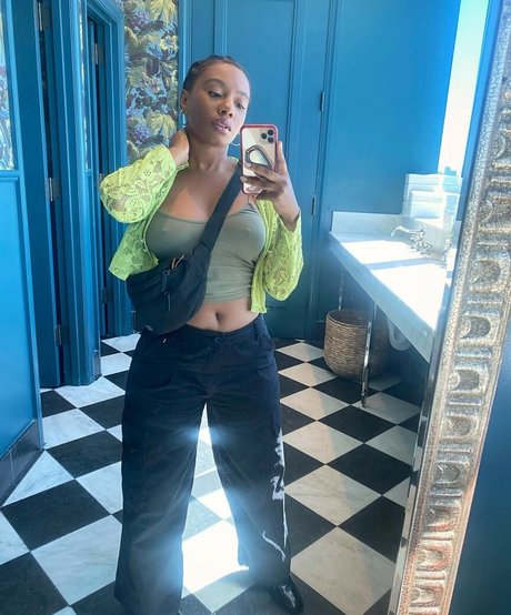 Imani Hakim model nudes pictures