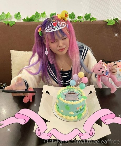 littleeleaffree naked star image