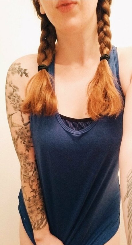 ellierowynfans exclusive pornstar gallery