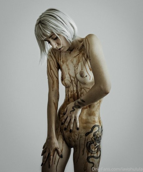 lavishulula star adult photo