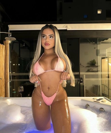 Lays Peace model sexy gallery