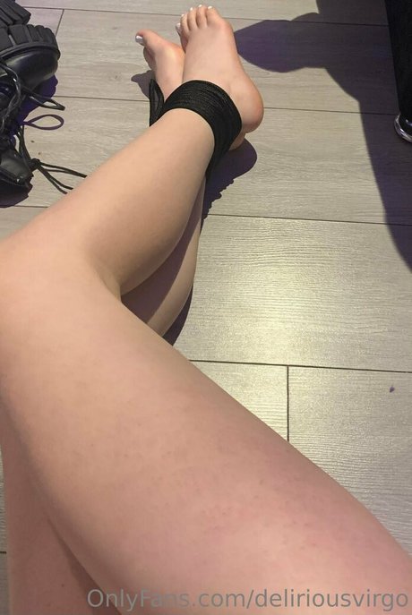 deliriousvirgo nudes model photos