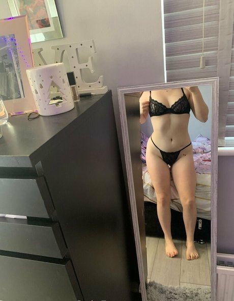 deliriousvirgo star nudes picture