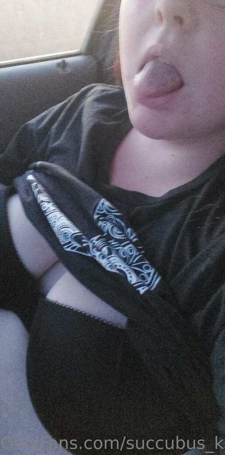 succubus kitty 420 pretty model picture