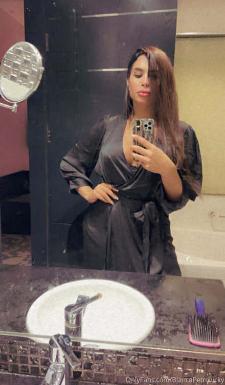 biancapetrovickyoficial porn actress gallery