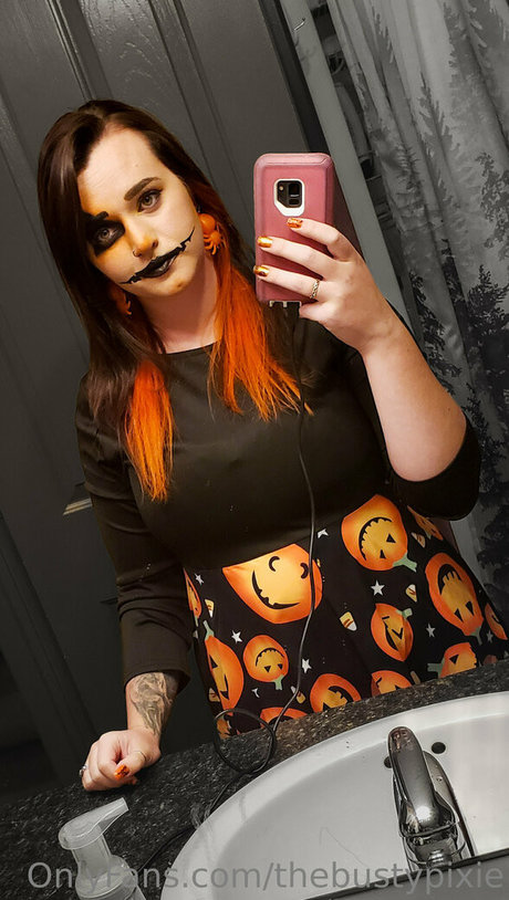 thebustypixie pornstar pretty galleries