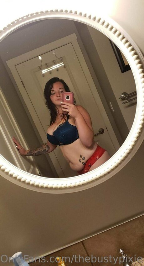 thebustypixie star pretty image