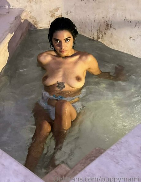 puppymami naked model img