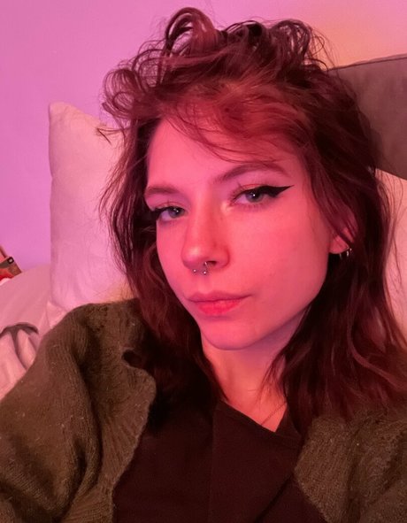 selflovemary star adult photo