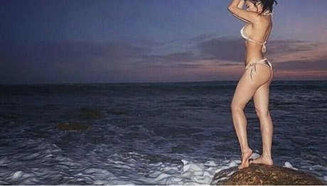 Cambodian hot star image