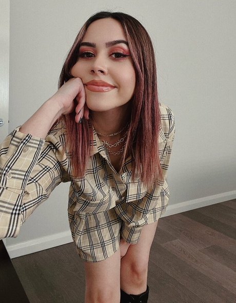 Mikaila Delgado star hot pics