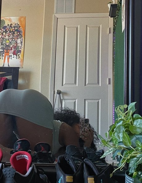 liamirandalinzy pornographic model gallery