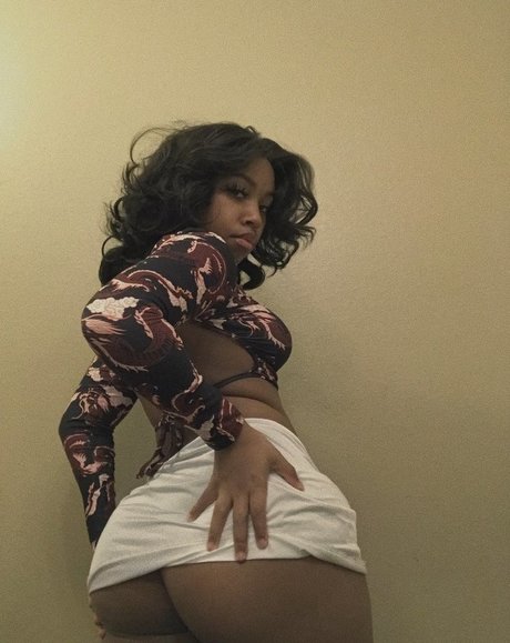 liamirandalinzy model high quality picture