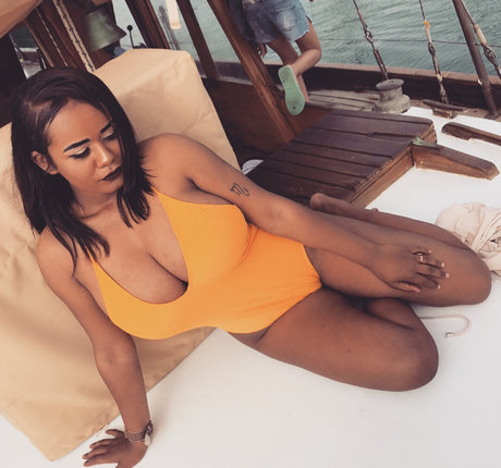 JustNati naked pornstar archive