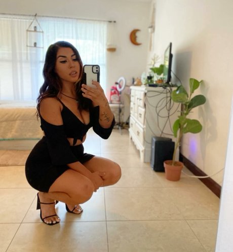 gabrielamal_ pretty model galleries