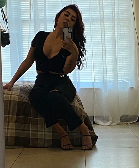 gabrielamal_ nude model image