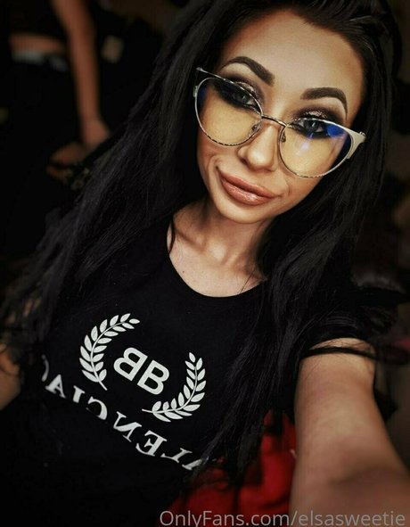 elsasweetie star high quality img