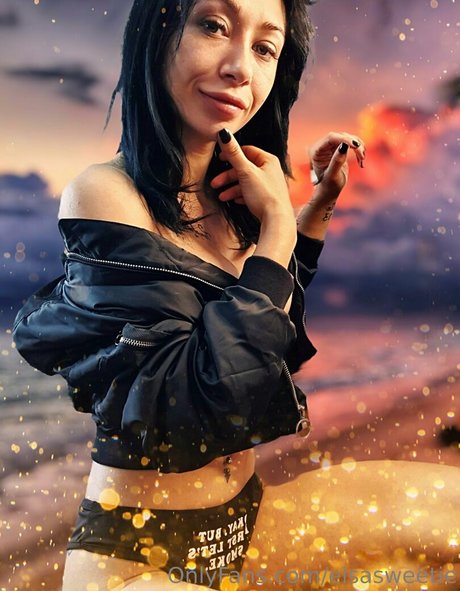 elsasweetie pornstar naked photo