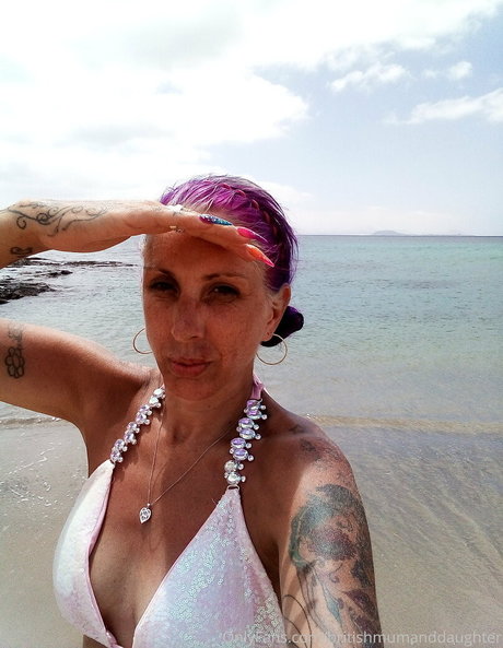 britishmumanddaughter star pornographic images