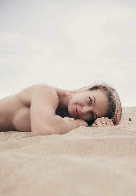 freyaannerayy model nice img