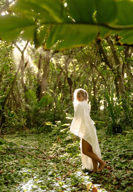 freyaannerayy model art img