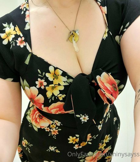 shinysayss hot pornstar pics