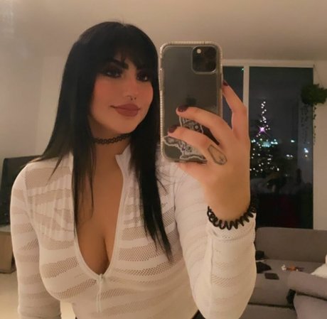 Kami sama perfect model photo