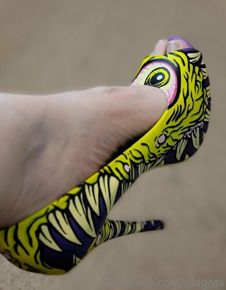 gidgetx perfect model picture