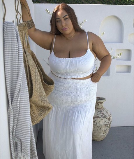 Antonia Waerea Adams model adult galleries