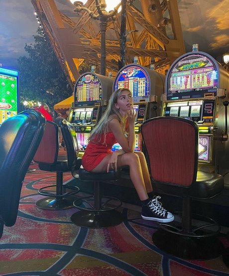 Emiliee Russo best star photo