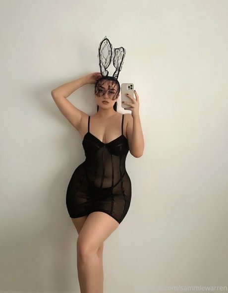 Sammie Warren art model pics