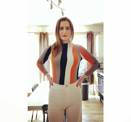 Britishmeghanspice naked pornstar img