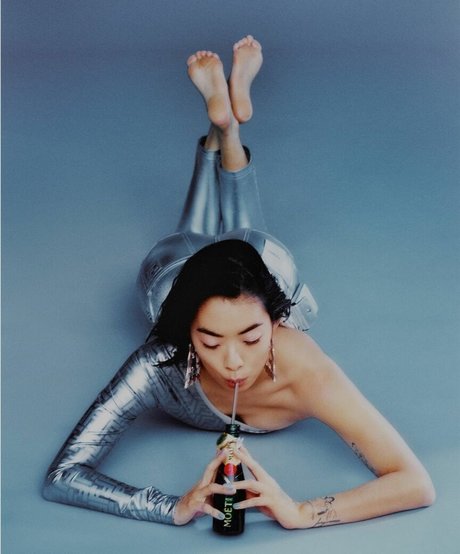 Rina Sawayama sex actress pic