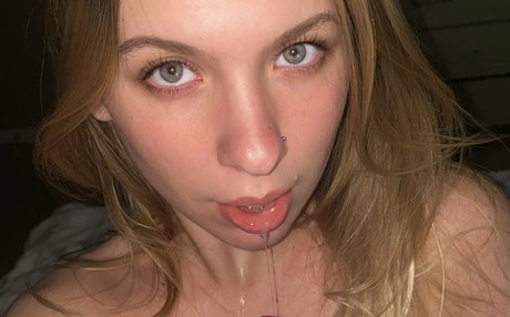 Cassie Cash perfect star photo