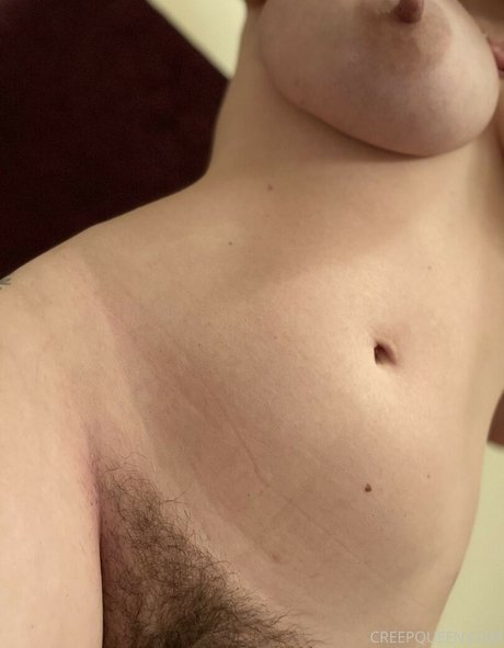 CreepQueen pornstar nude picture