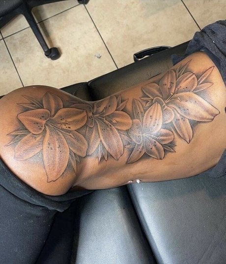 Girl Gamer Chas adult model pics