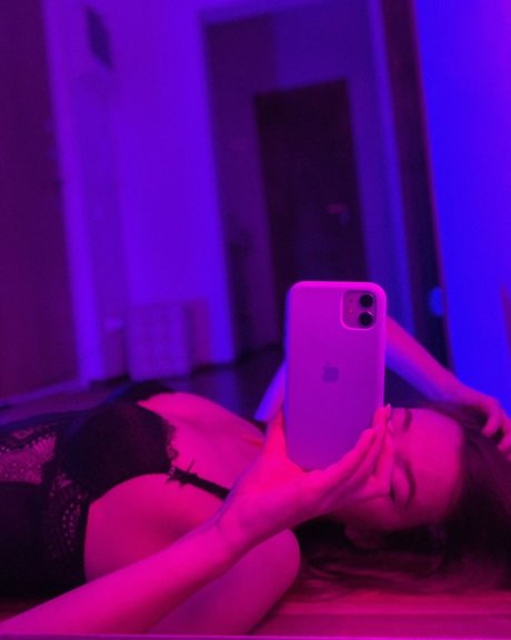 lily mint hd star galleries