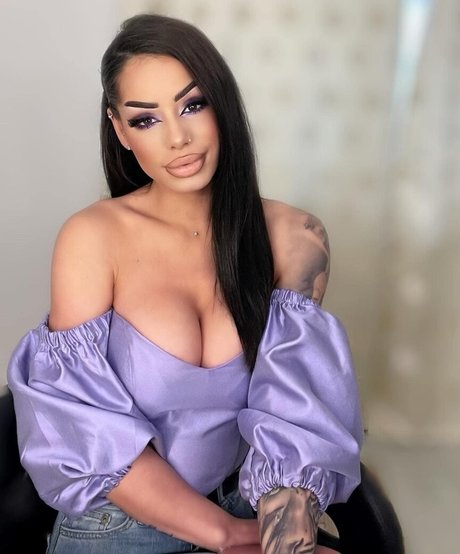 Patrisia Grebelnaia model erotic pictures