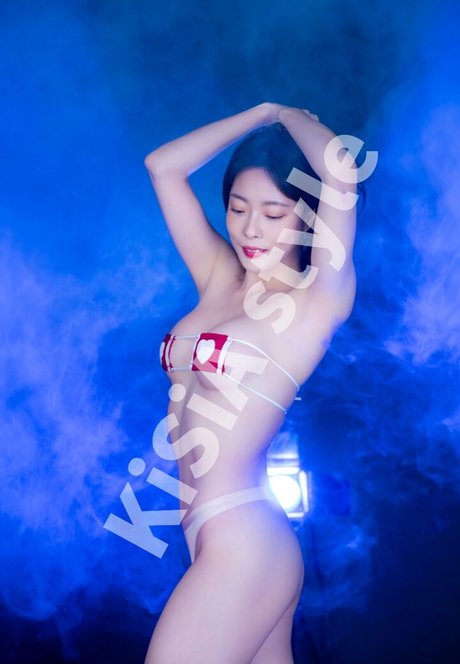 Yoo Ji Hyun pornstar beautiful galleries