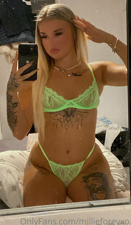 millieforeyxo star erotic gallery